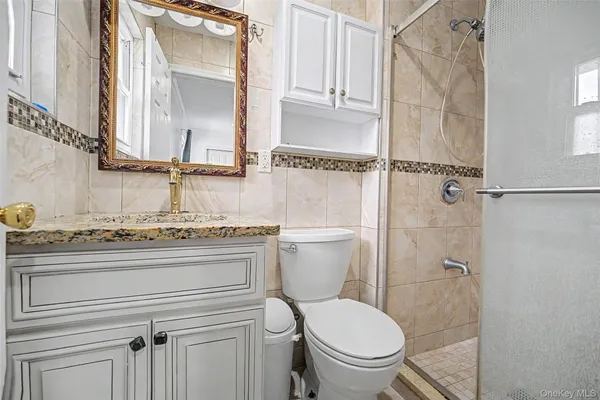 $1,180,000 | 262-27 57th Avenue | Little Neck