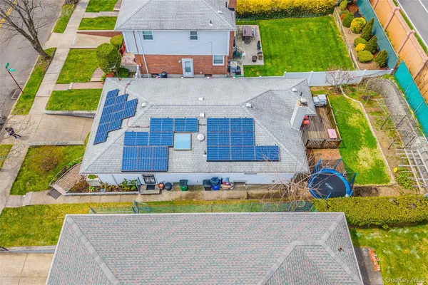 $1,180,000 | 262-27 57th Avenue | Little Neck