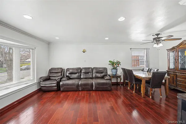 $1,180,000 | 262-27 57th Avenue | Little Neck