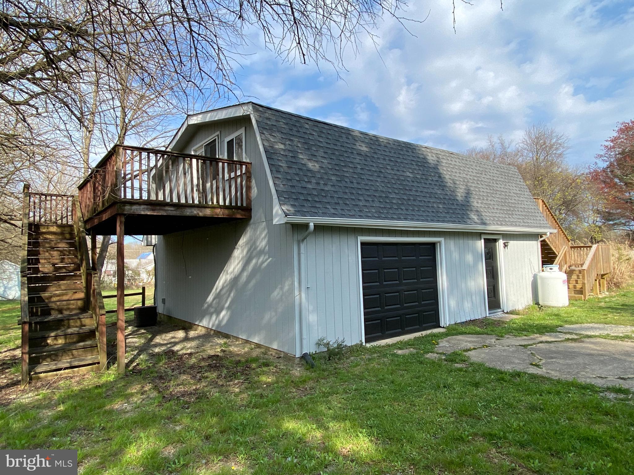 45 Knob Hill Road Elkton, MD 21921 - Photo 27 of 42 Garage/Apartment Rear Deck