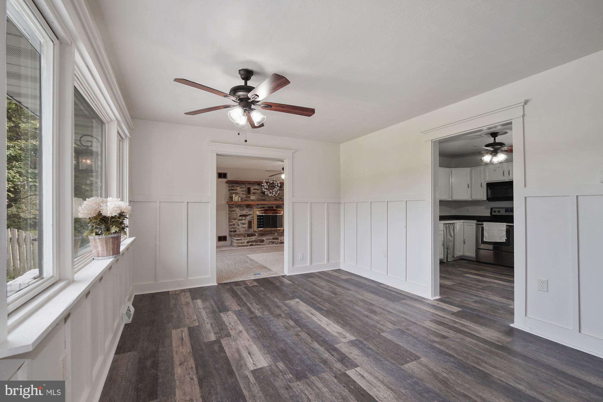 45 Knob Hill Road Elkton, MD 21921 - Photo 6 of 42 Living room with wainscotting