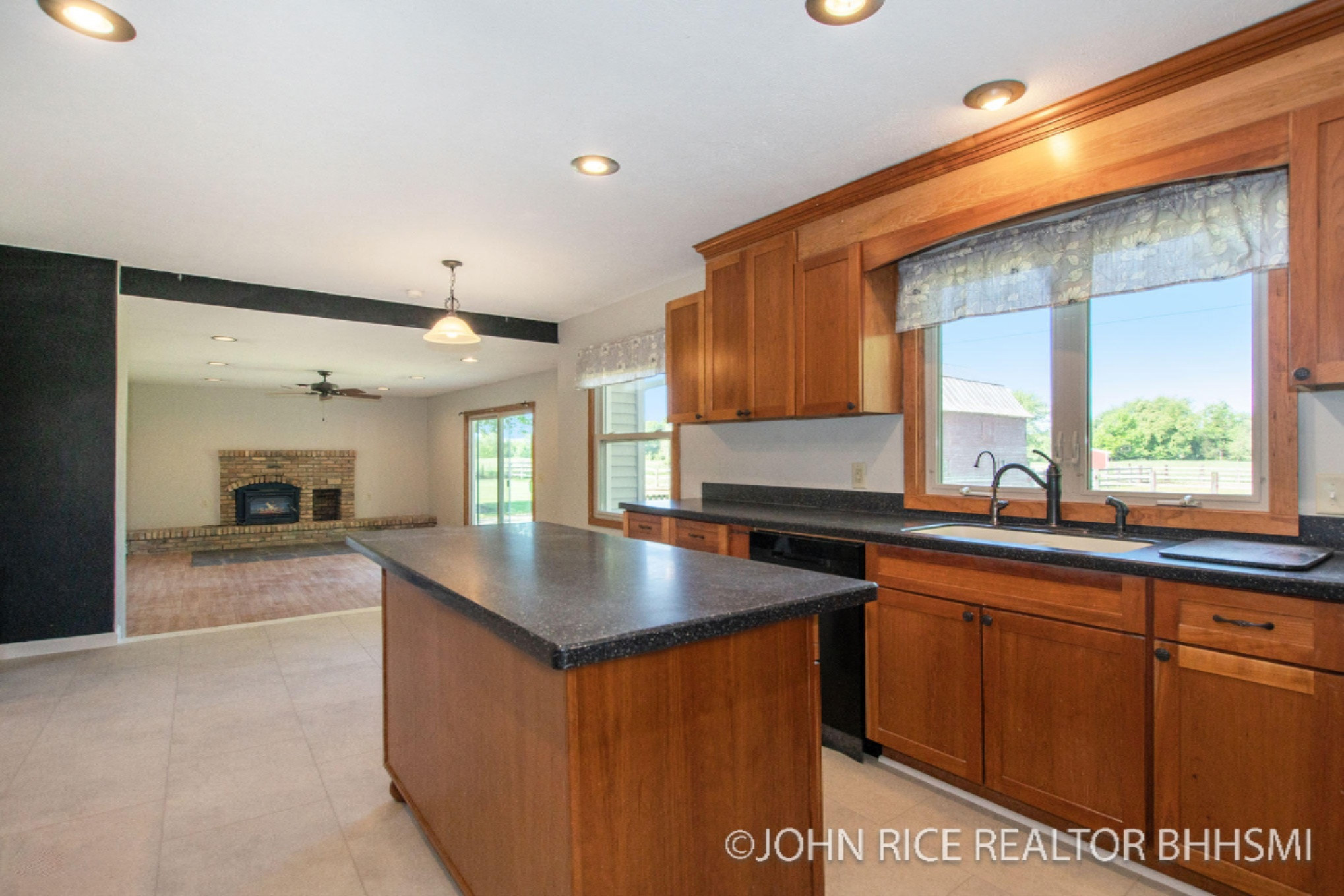 6752 Jackson Road Saranac, MI 48881 - Photo 11 of 41 DSC03293