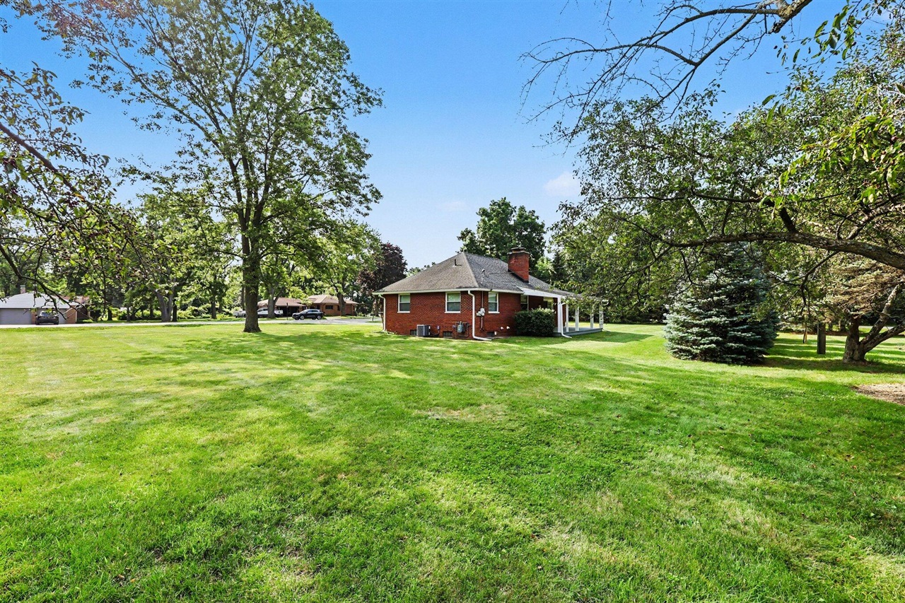 511 North Wagner Road Ann Arbor, MI 48103 - Photo 22 of 24