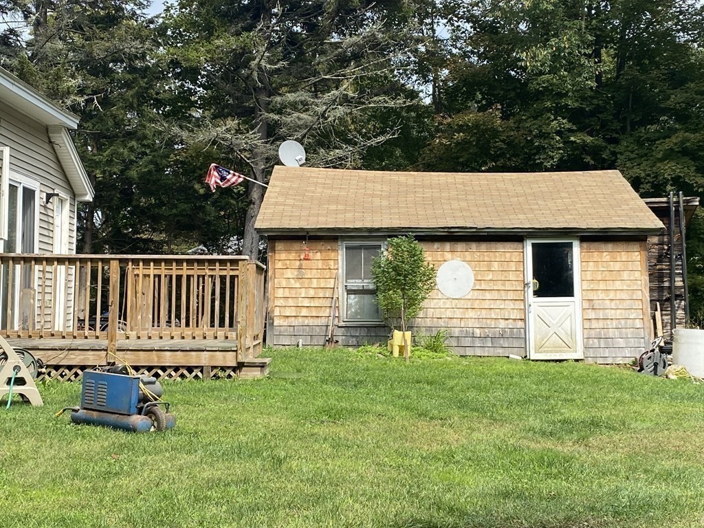 195 Williamsville Road Hubbardston, MA 01452 - Photo 8 of 19 Gallery Image 8