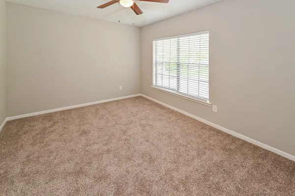 $2,600 | 2017 Spinnaker Drive, League City, TX 77573