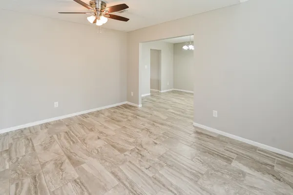 $2,600 | 2017 Spinnaker Drive, League City, TX 77573