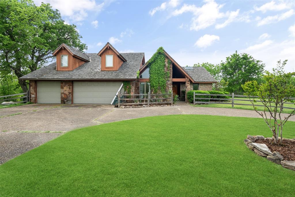 1251 Jim Cannon Road Van Alstyne, TX 75495 - Photo 2 of 31