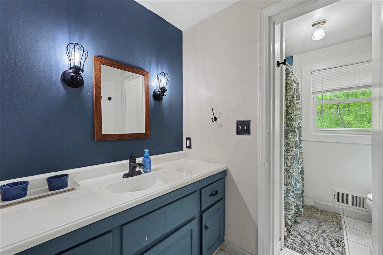 2813 Brookside Boulevard Jackson, MI 49203 - Photo 30 of 45