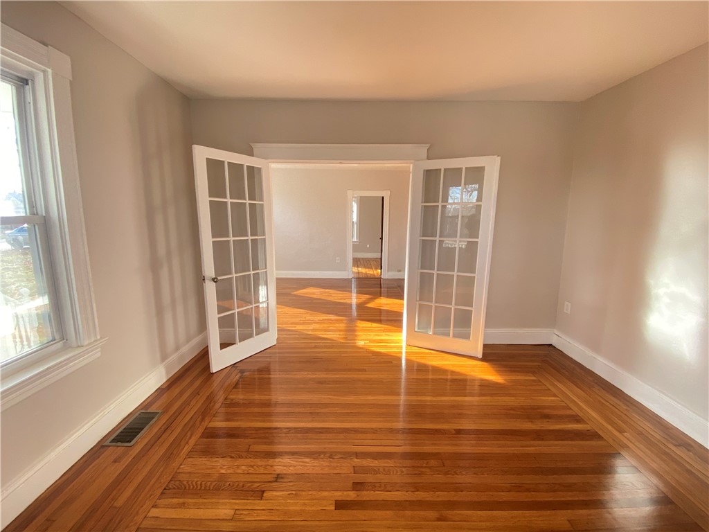 12 Coyle Street Warwick, RI 02886 - Photo 5 of 21 Gallery Image 5