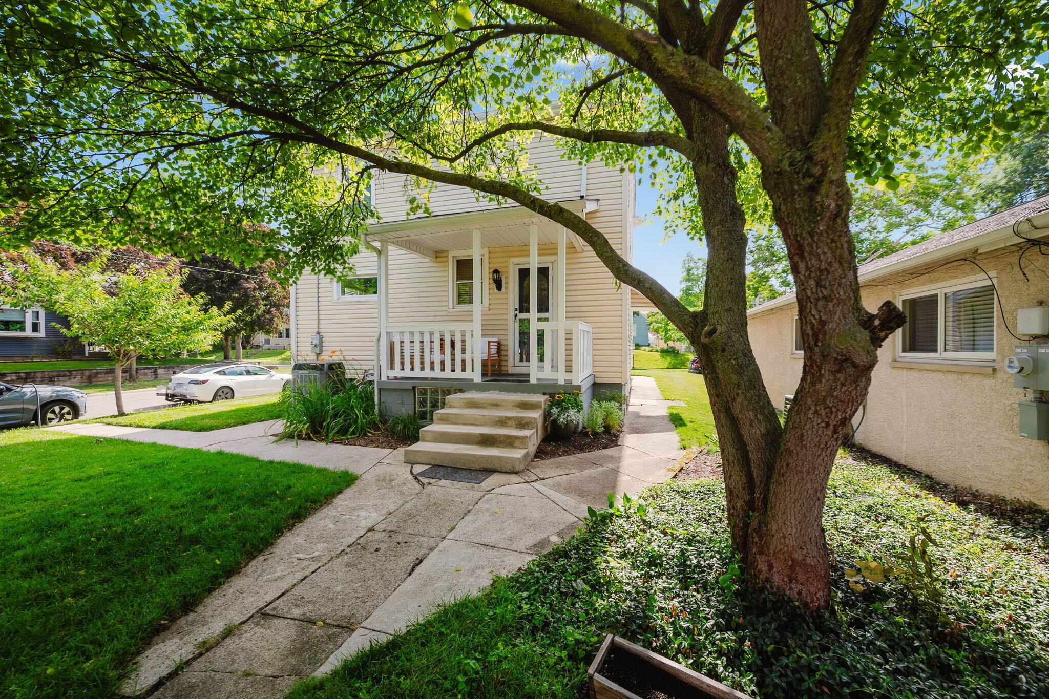867 Oxley Road Columbus, OH 43212 - Photo 55 of 66 Rear Exterior