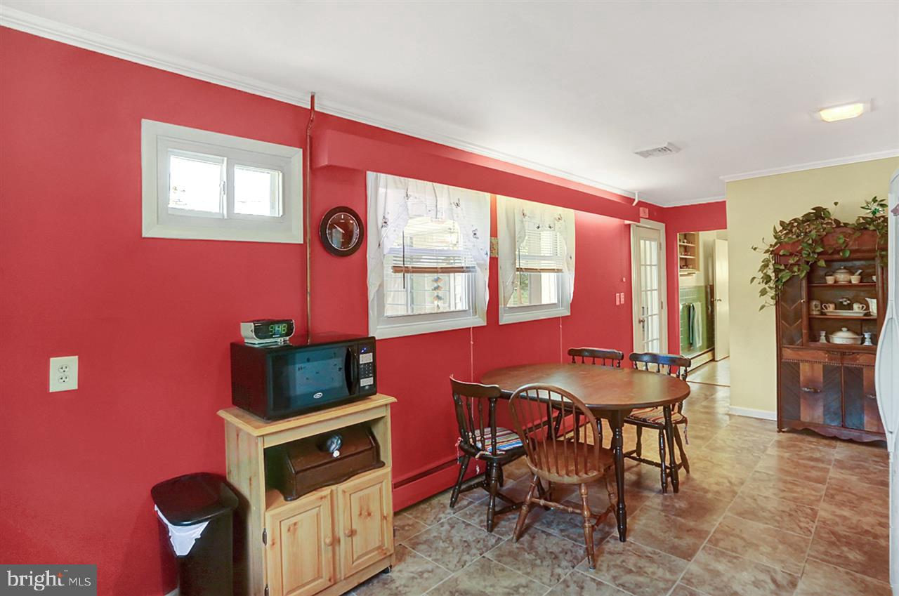 4819 Delbrook Road Mechanicsburg, PA 17050 - Photo 4 of 19 Gallery Image 4