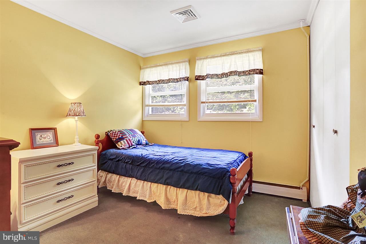 4819 Delbrook Road Mechanicsburg, PA 17050 - Photo 10 of 19 Gallery Image 10