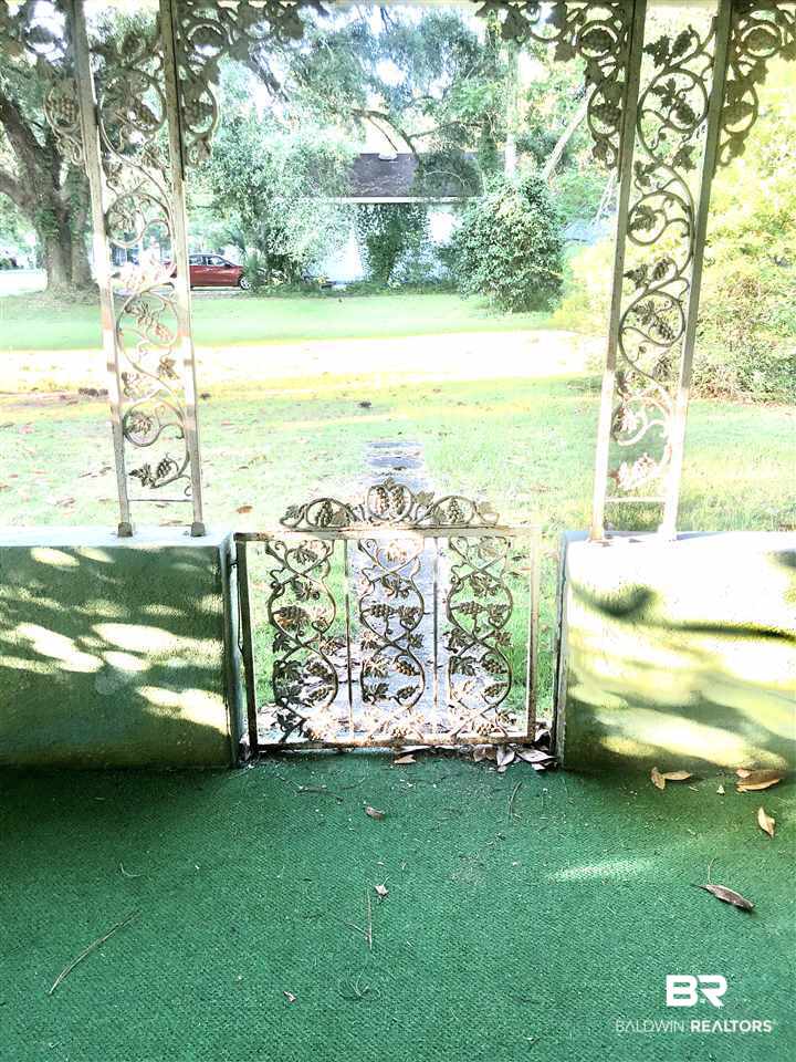 711 North Pine Street Foley, AL 36535 - Photo 2 of 15