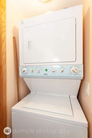 a close up view of washer and dryer