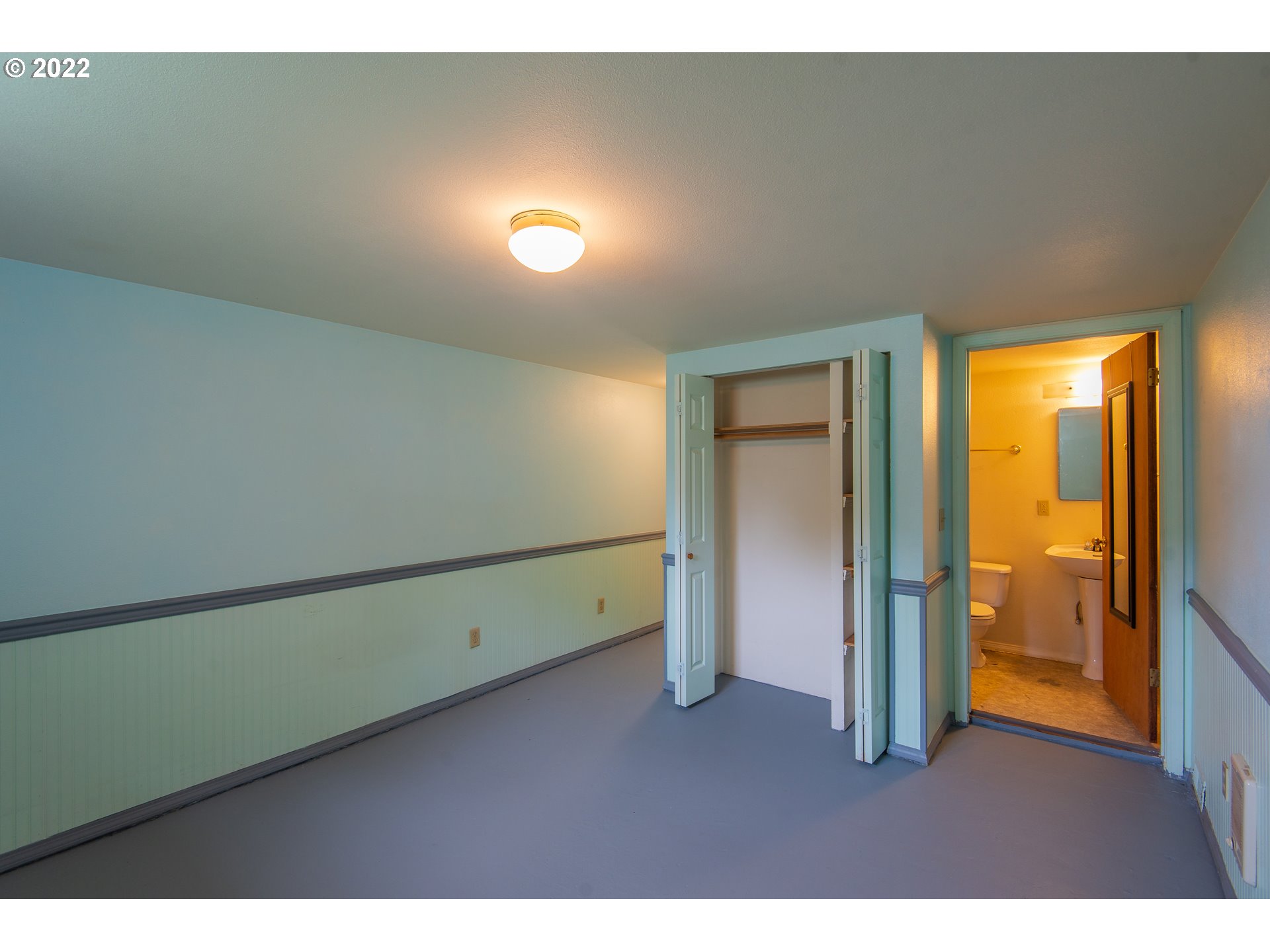 544 Clark Street North Bend, OR 97459 - Photo 22 of 32 a view of an empty room and window