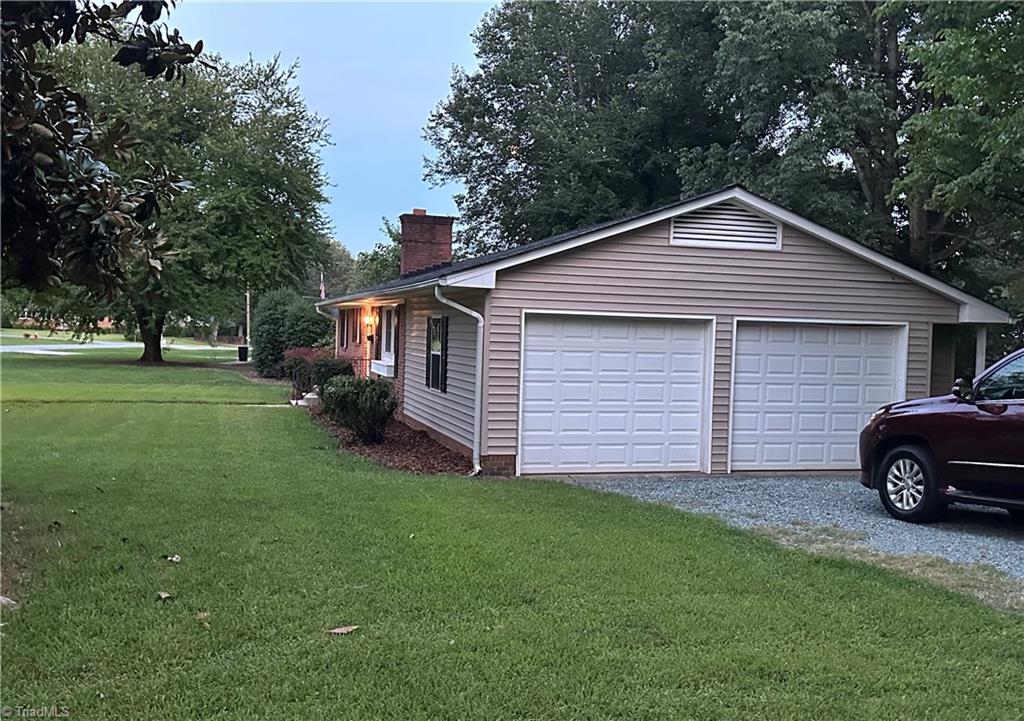 702 Trail One Burlington, NC 27215 - Photo 2 of 12 Double Car Garage