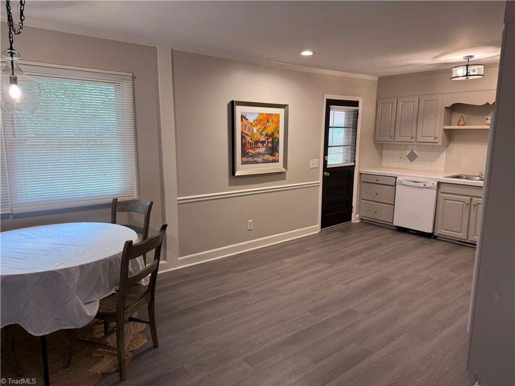 702 Trail One Burlington, NC 27215 - Photo 6 of 12 Dining