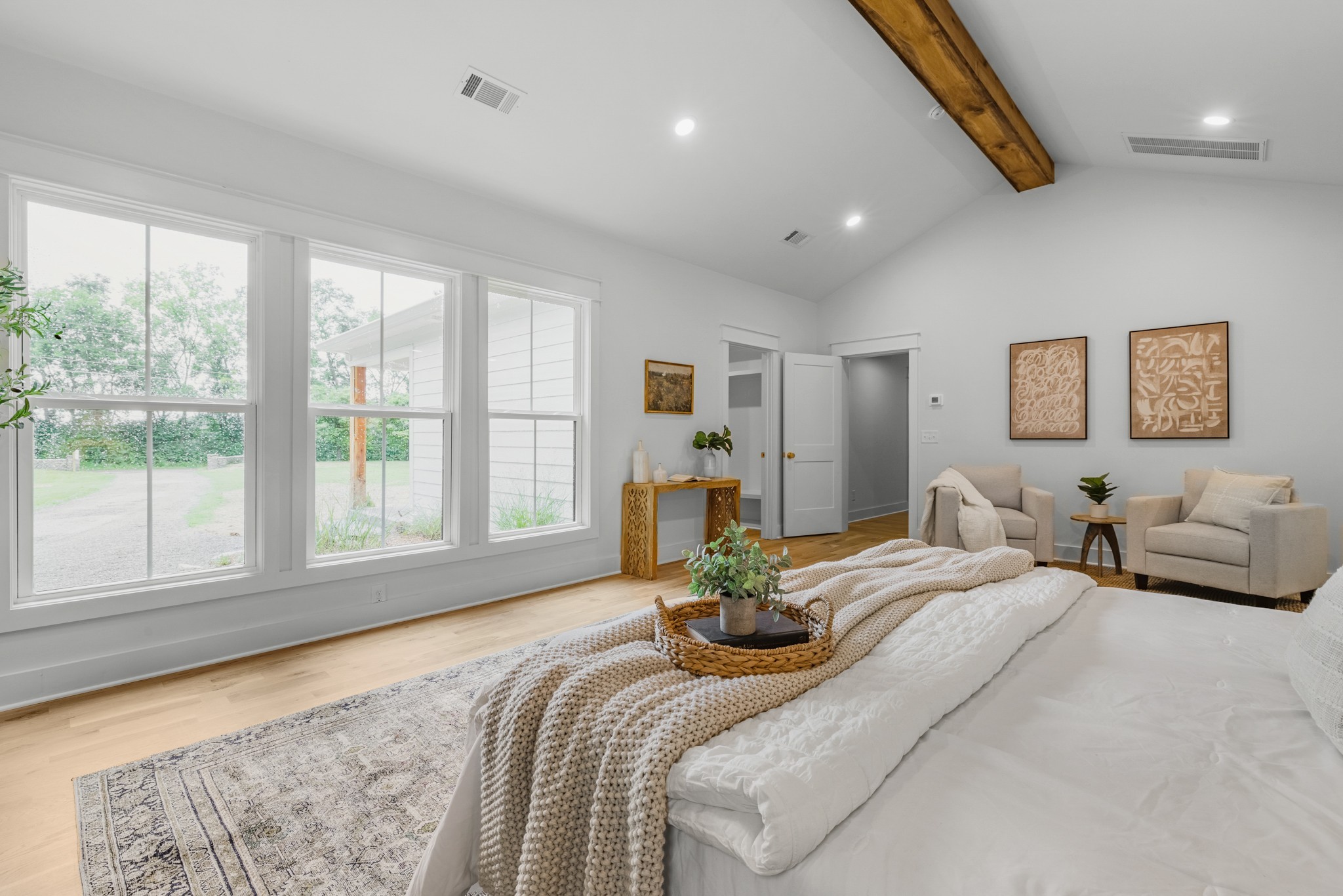 1629 Cairo Road Gallatin, TN 37066 - Photo 26 of 60 a bedroom with double bed and a large window