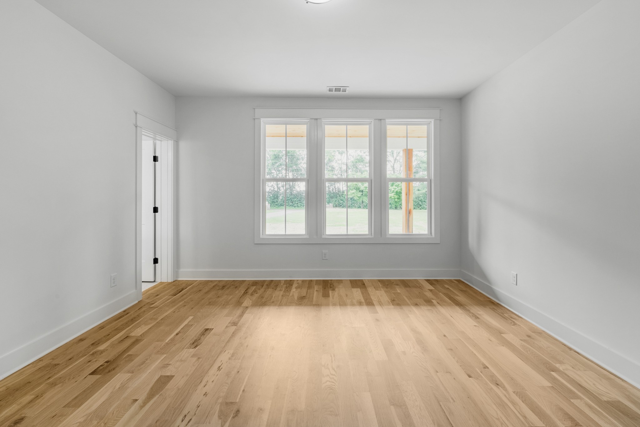 1629 Cairo Road Gallatin, TN 37066 - Photo 36 of 60 wooden floor in an empty room with a window