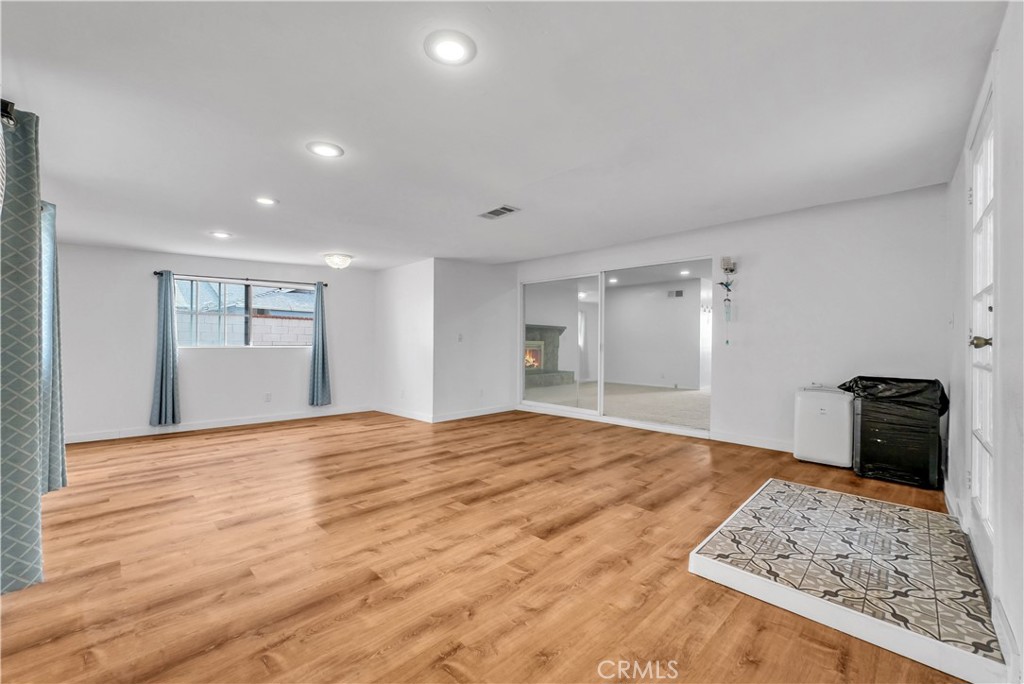 8682 La Grande Street Rancho Cucamonga, CA 91701 - Photo 13 of 29 a view of an empty room and window