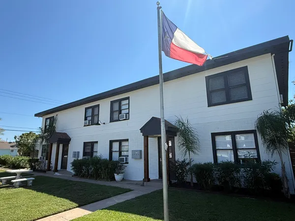 $1,000,000 | 5103 Avenue O, Galveston, TX 77551