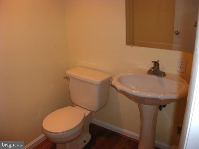 17128 Butler Road Poolesville, MD 20837 - Photo 21 of 27 Bath