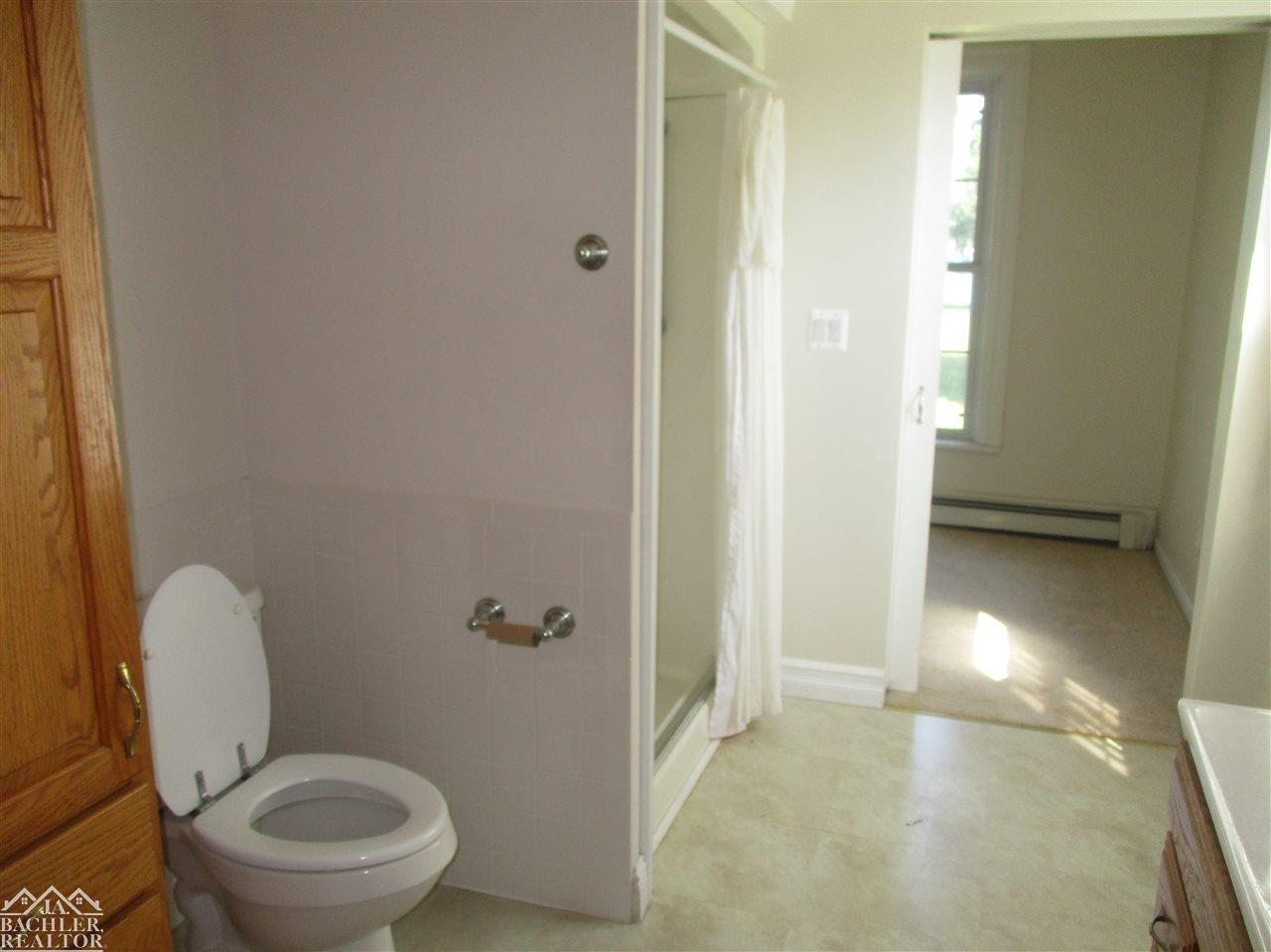 8003 South River Road Marine City, MI 48039 - Photo 10 of 13 31384144-9.JPG