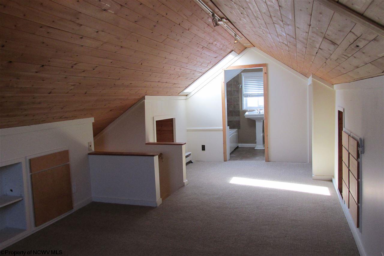 124 Reeves Avenue Fairmont, WV 26554 - Photo 11 of 19 Gallery Image 11