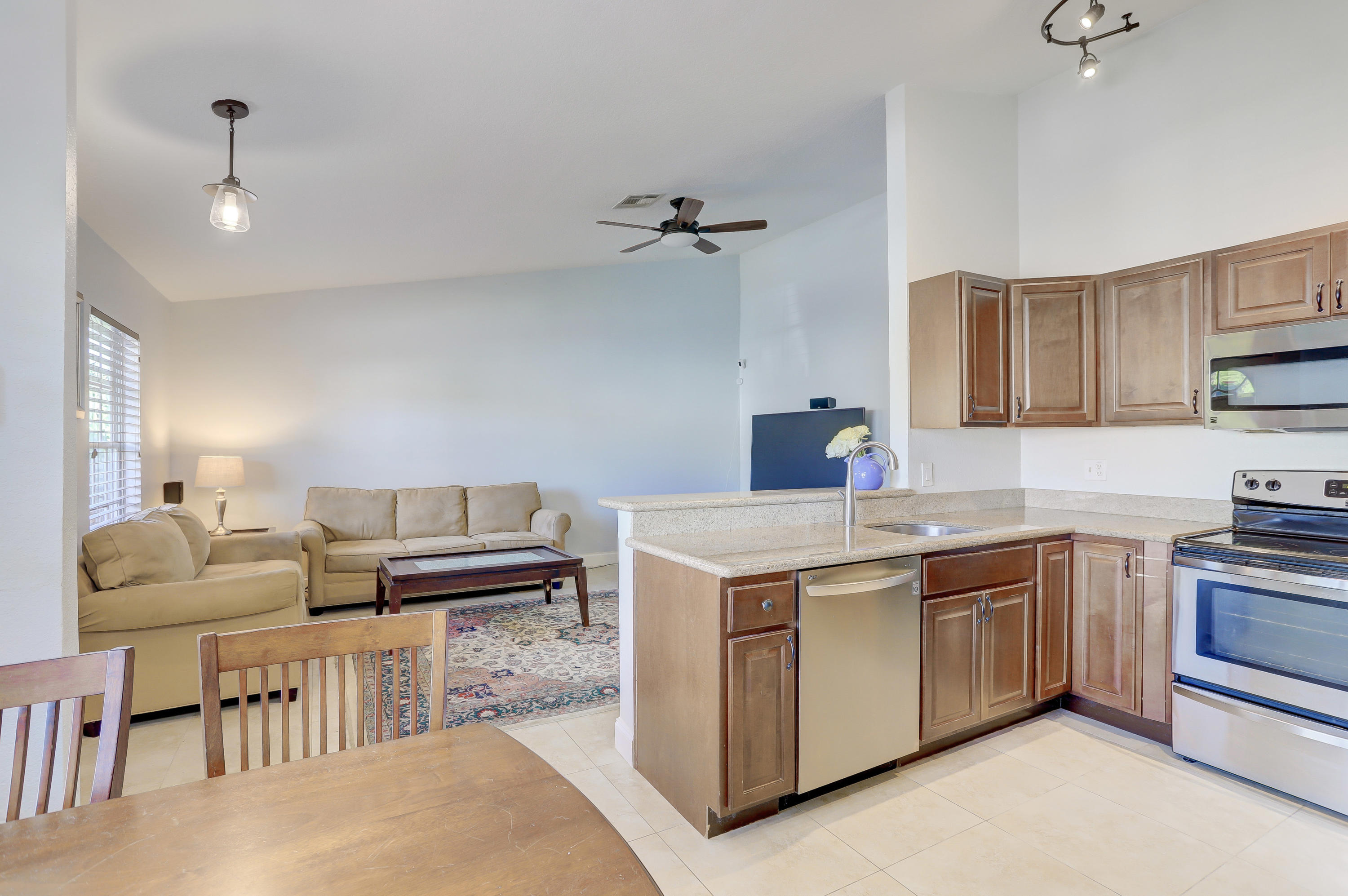 11217 South Terradas Lane Boca Raton, FL 33428 - Photo 8 of 44 IMG_7978_79_80_81_82