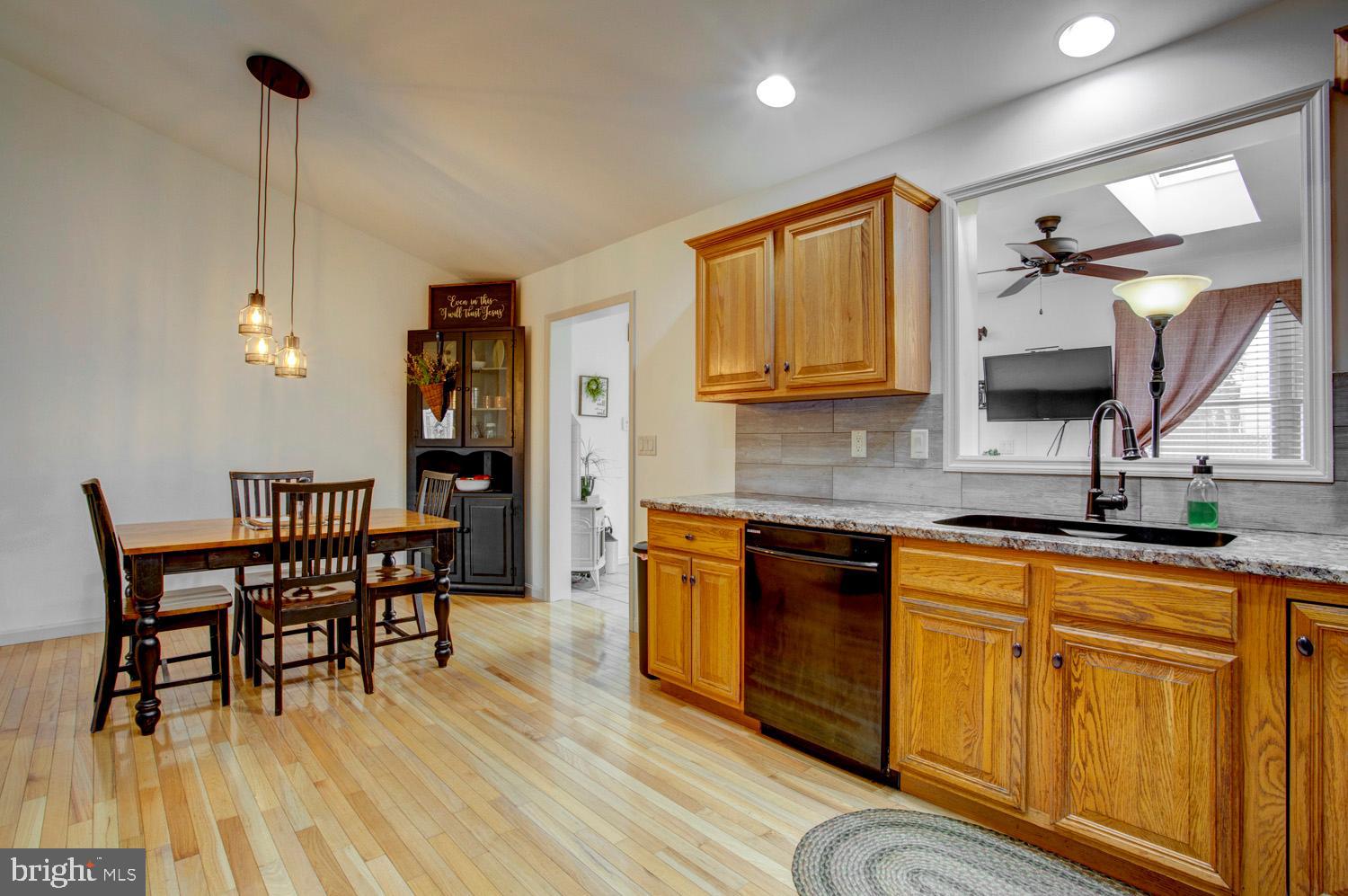 243 Lauschtown Road Denver, PA 17517 - Photo 13 of 54 Kitchen