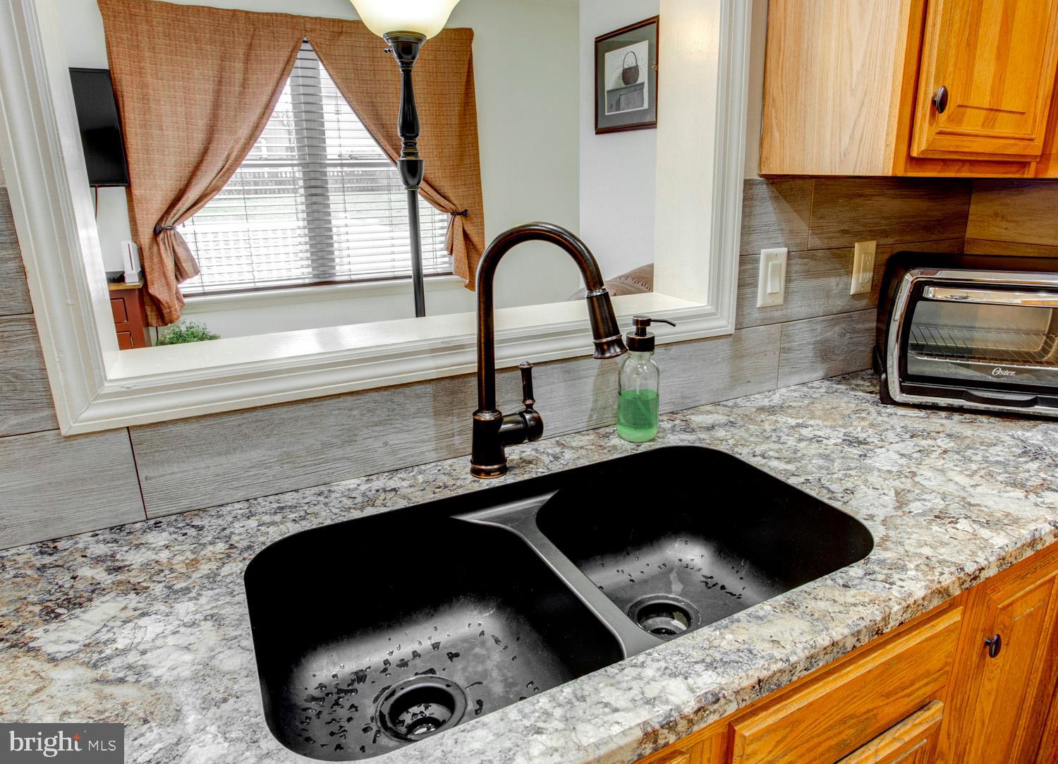 243 Lauschtown Road Denver, PA 17517 - Photo 16 of 54 Kitchen
