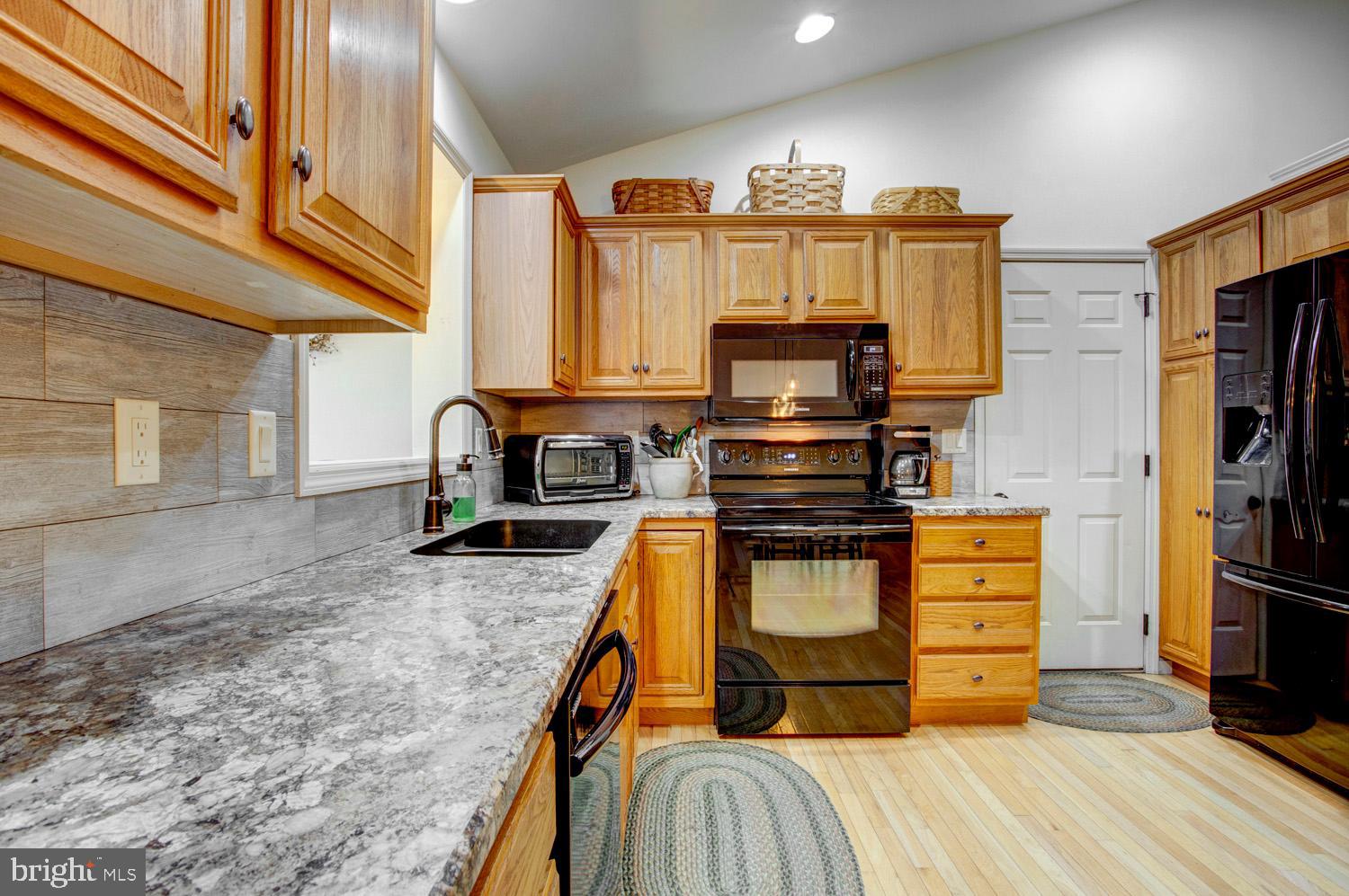 243 Lauschtown Road Denver, PA 17517 - Photo 17 of 54 Kitchen