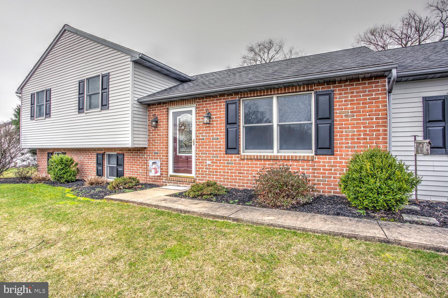 243 Lauschtown Road Denver, PA 17517 - Photo 3 of 54 Front view
