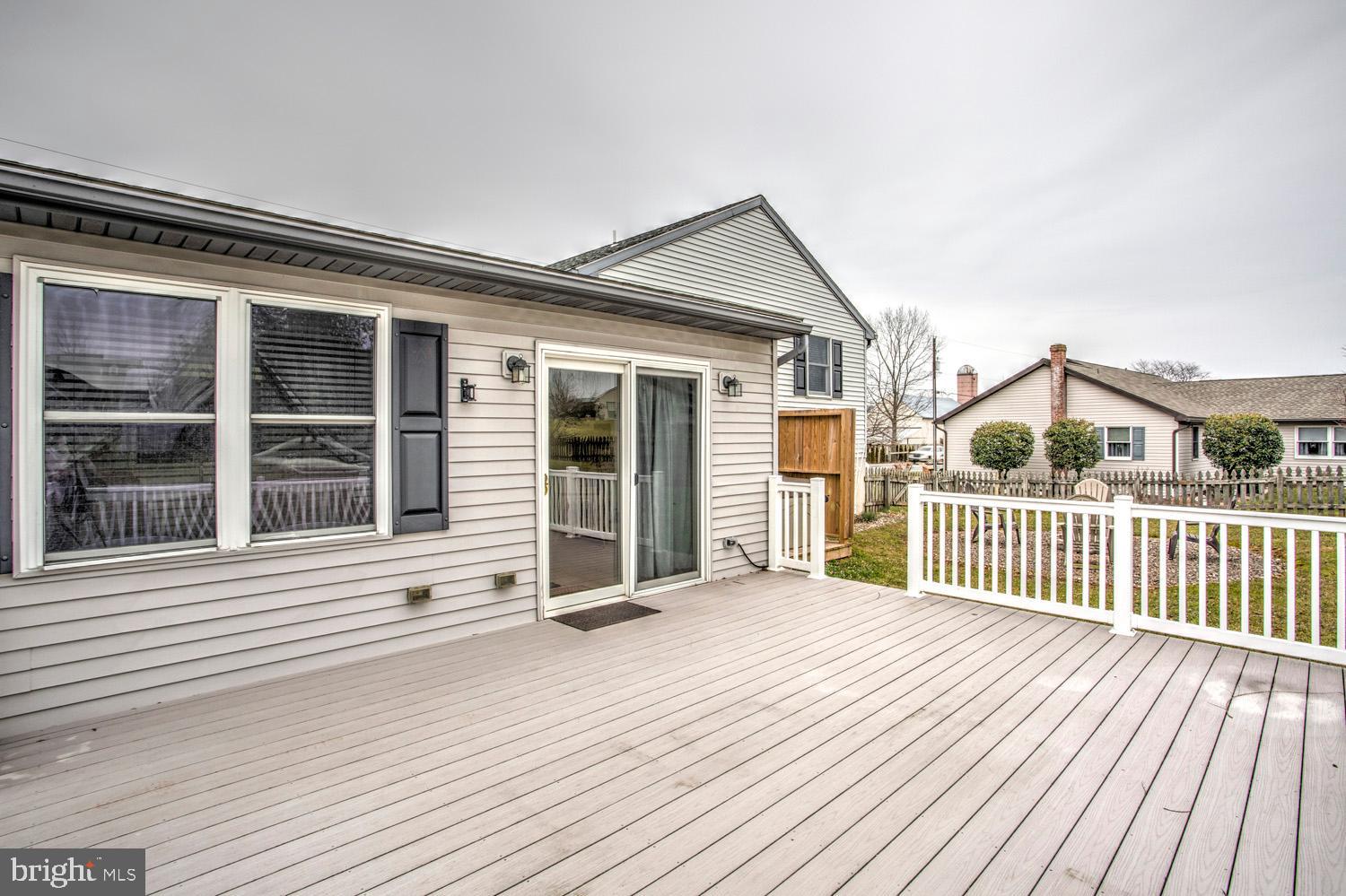 243 Lauschtown Road Denver, PA 17517 - Photo 43 of 54 Deck