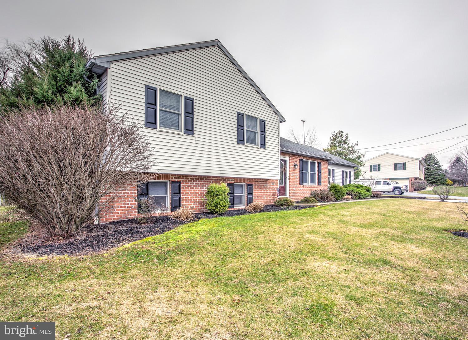 243 Lauschtown Road Denver, PA 17517 - Photo 45 of 54 Front View
