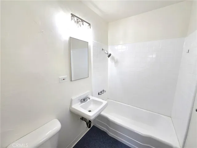 $1,595 | 4263 West Broadway, Unit B, Hawthorne, CA 90250