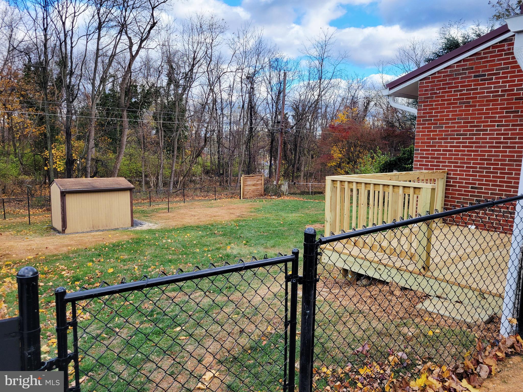 11525 Englewood Road Hagerstown, MD 21740 - Photo 18 of 21 a view of outdoor space and garden