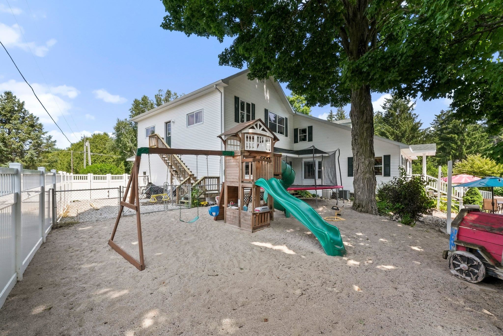 5161 Silver Pines Road Traverse City, MI 49685 - Photo 22 of 99