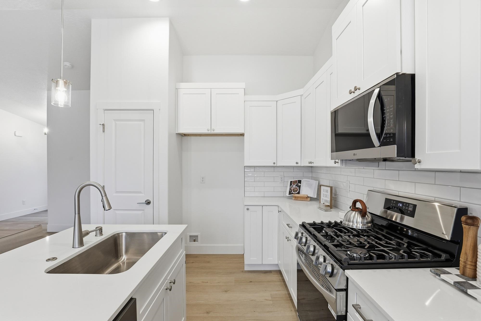 16 12th Street Deer Park, WA 99006 - Photo 12 of 31