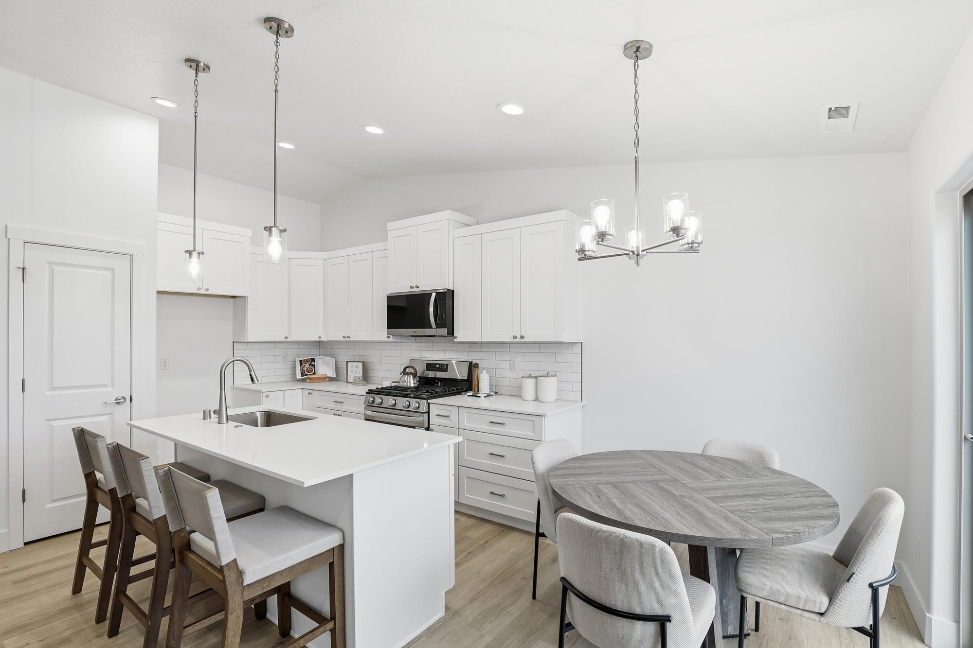 16 12th Street Deer Park, WA 99006 - Photo 9 of 31