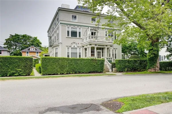 $1,500 | 20 Berkeley Avenue, Unit 6, Newport, RI 02840