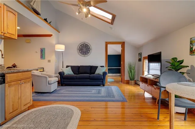 $1,500 | 20 Berkeley Avenue, Unit 6, Newport, RI 02840