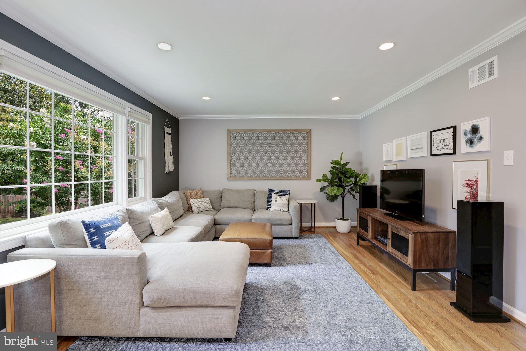8813 Brierly Road Chevy Chase, MD 20815 - Photo 12 of 33 Gallery Image 12