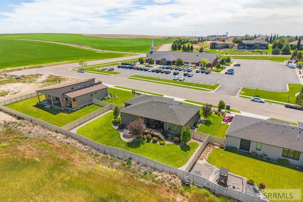 609 South Hidden Valley Road Rexburg, ID 83440 - Photo 20 of 78