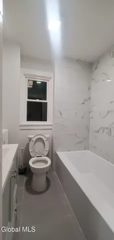 $250,000 | 94 Kent Street, Albany, NY 12206