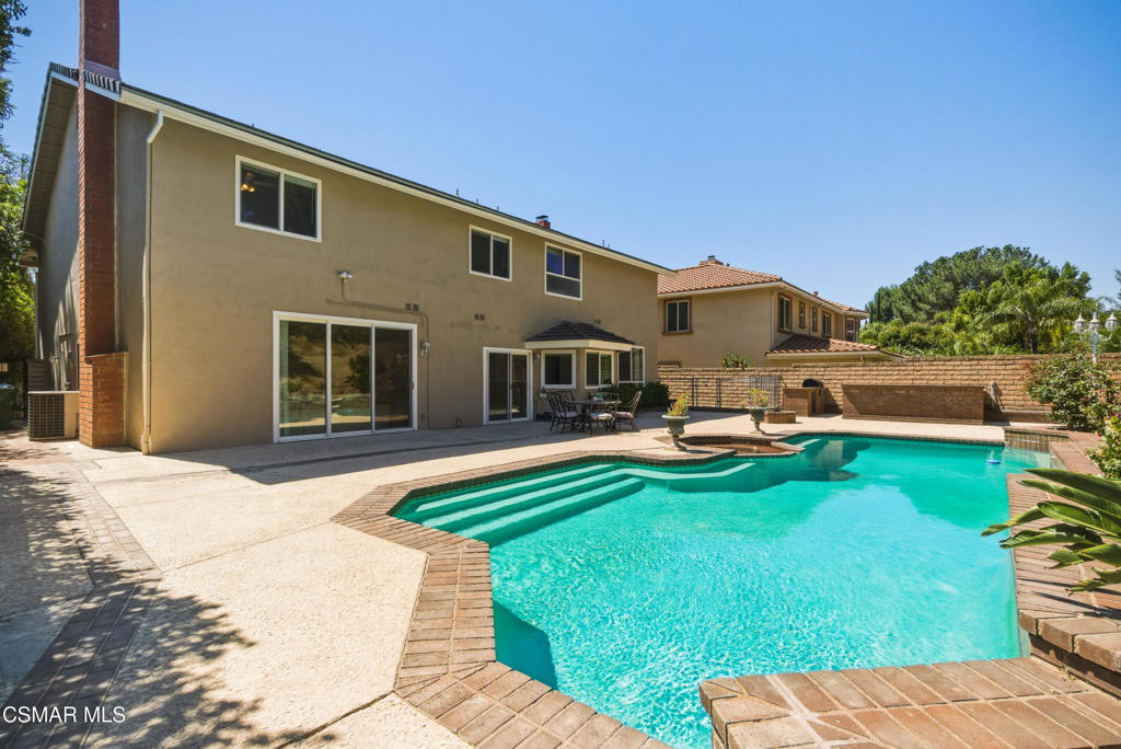 18935 Granada Circle Porter Ranch, CA 91326 - Photo 38 of 46