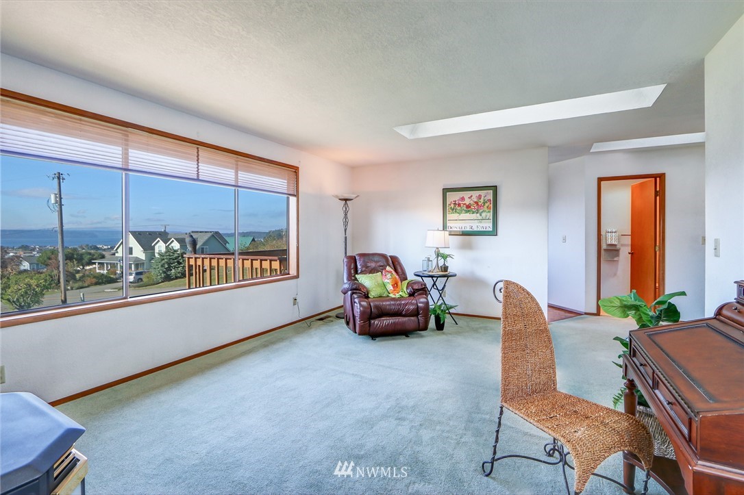 37599 Buck Road Northeast Hansville, WA 98340 - Photo 8 of 19 Gallery Image 8