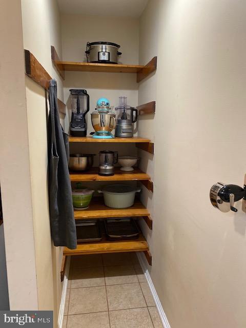 8777 Hunt Trail Warrenton, VA 20187 - Photo 7 of 13 Storage nook in kitchen