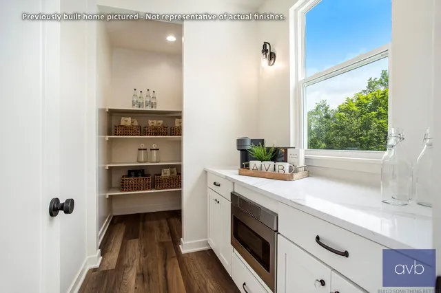 $879,900 | 8605 Brighten Trail, Mattawan, MI 49071