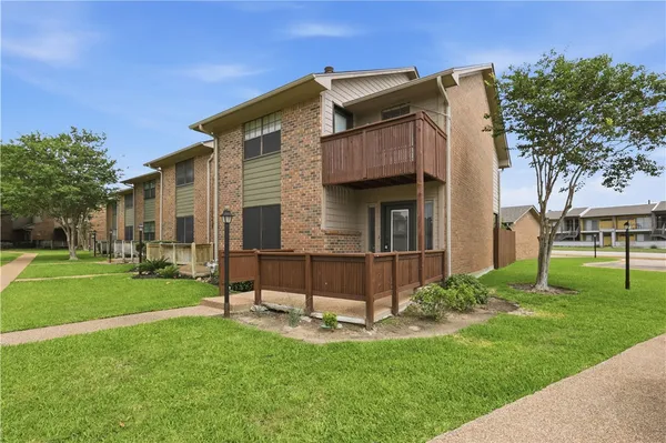$205,000 | 2400 Longmire Drive, Unit 105, College Station, TX 77845